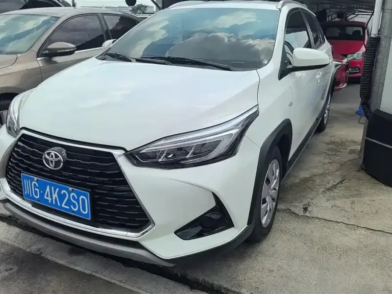 Toyota Yaris L