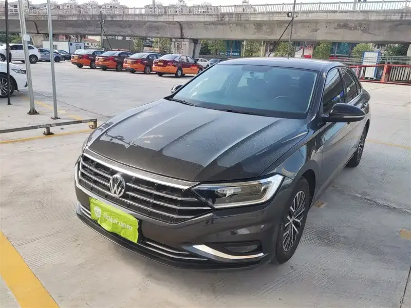 Volkswagen Sagitar