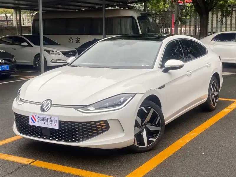 Volkswagen Lamando