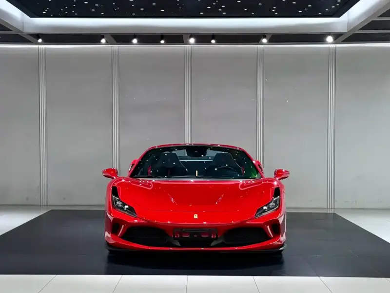 Ferrari F8