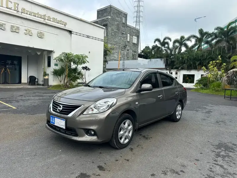 Nissan Sunny
