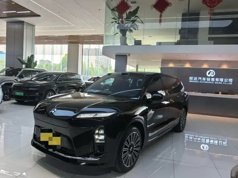 NIO ES8