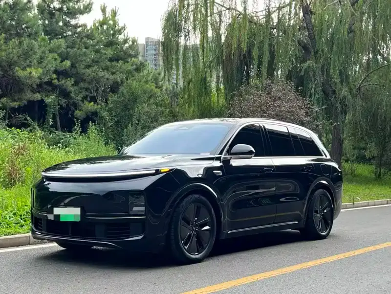 Li Auto L8