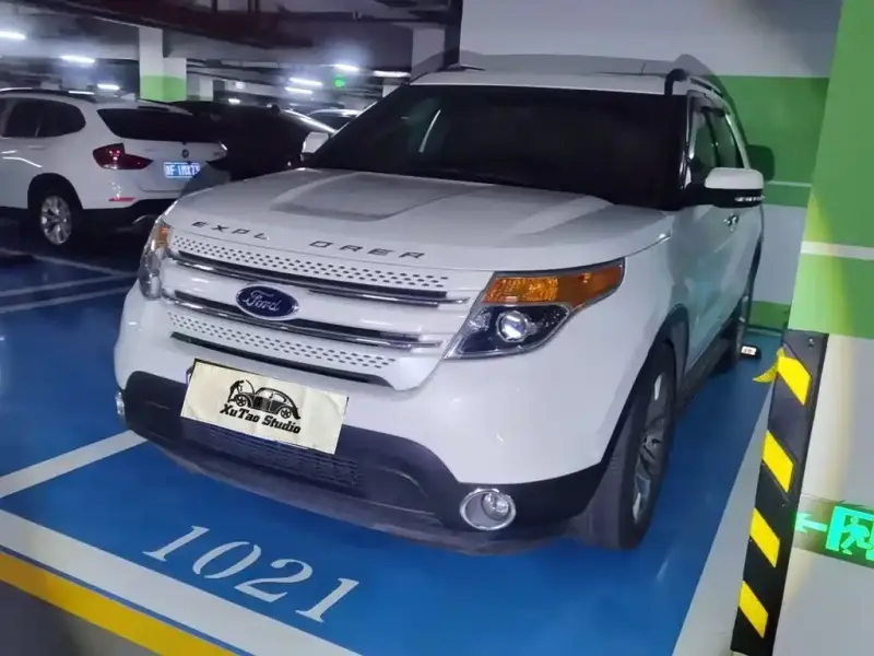 Ford Explorer (Import)