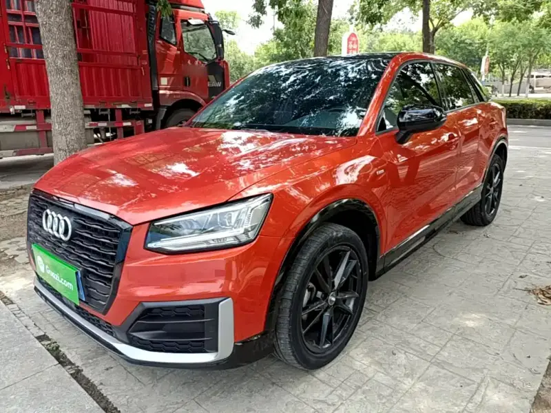 Audi Q2L