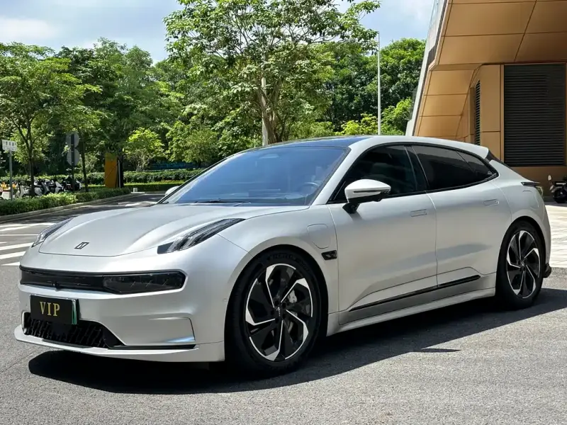 Zeekr 001