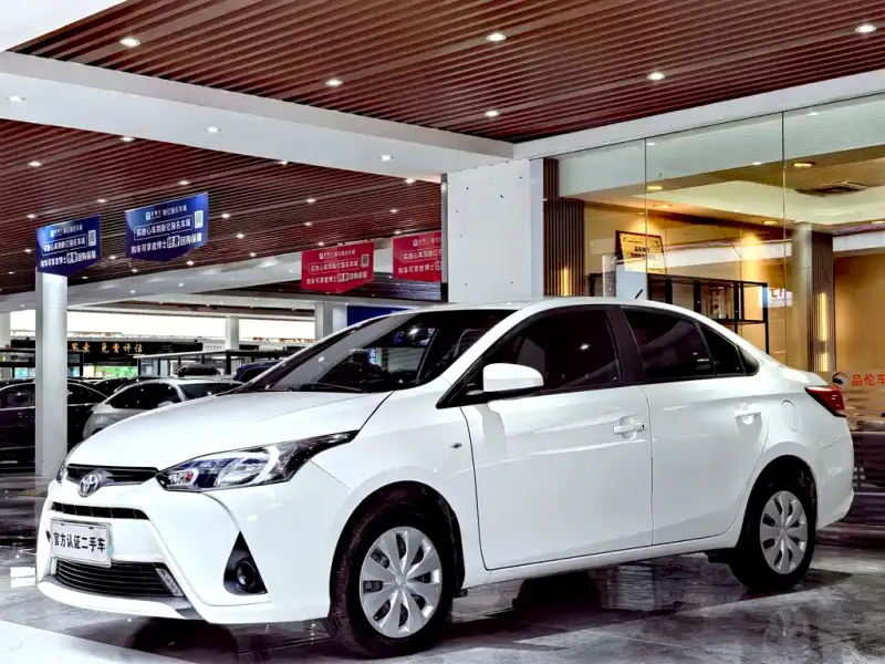 Toyota Yaris L