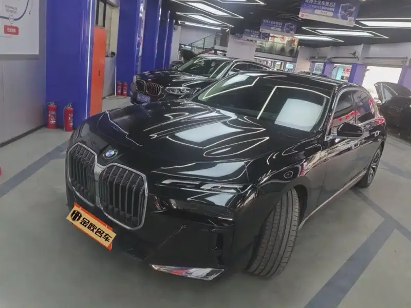 BMW 7-Series