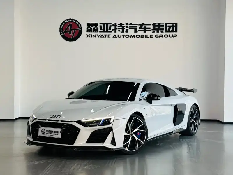 Audi R8