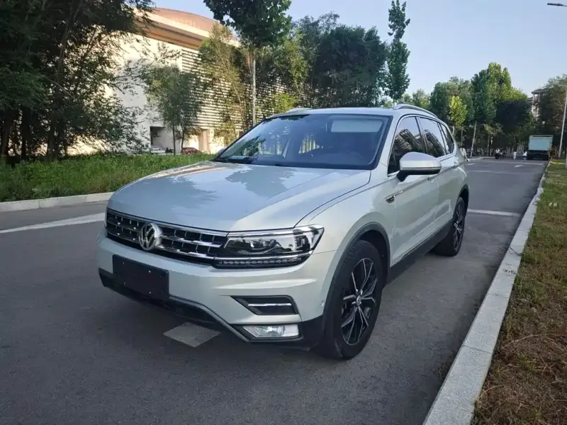 Volkswagen Tiguan L