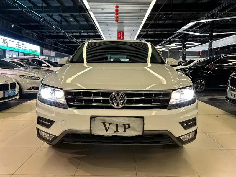 Volkswagen Tiguan L