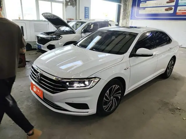 Volkswagen Sagitar