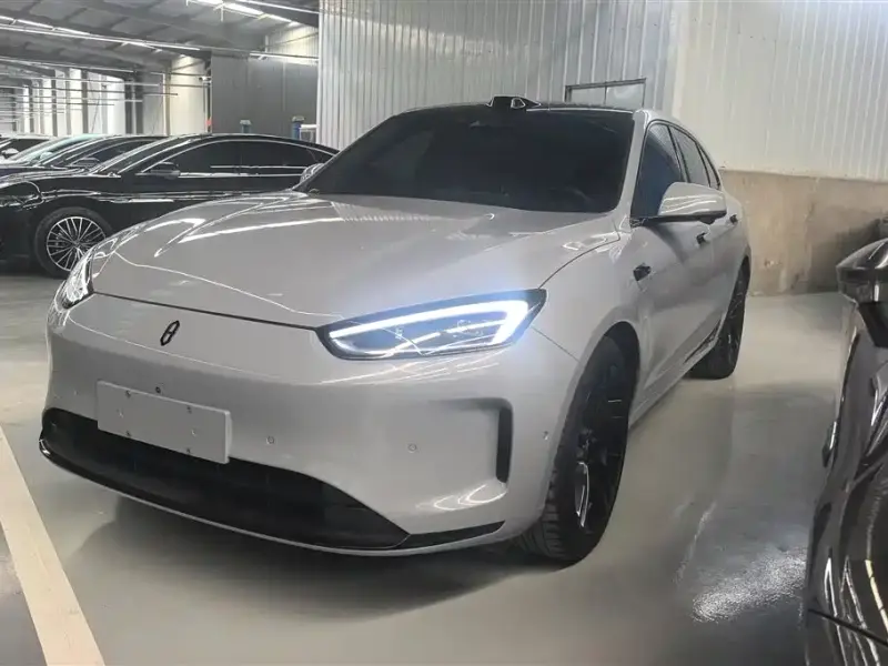 AITO M5