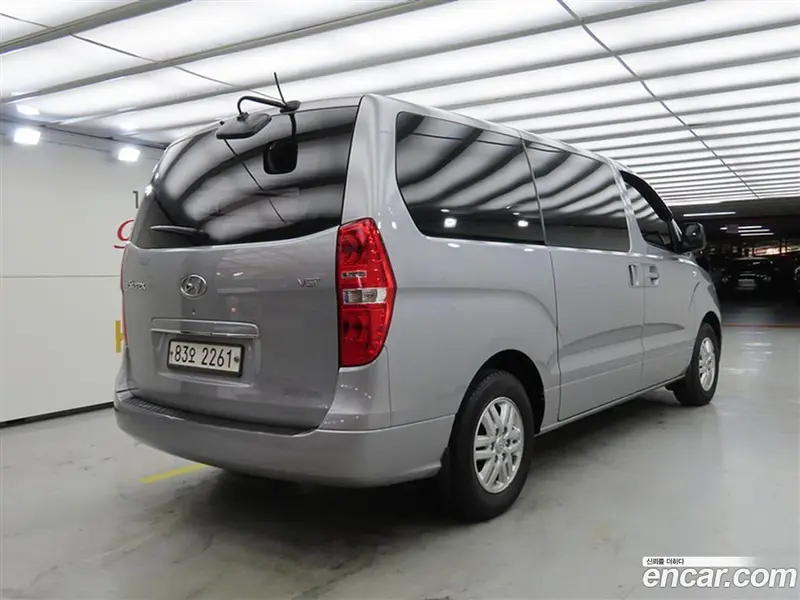 Hyundai H-1
