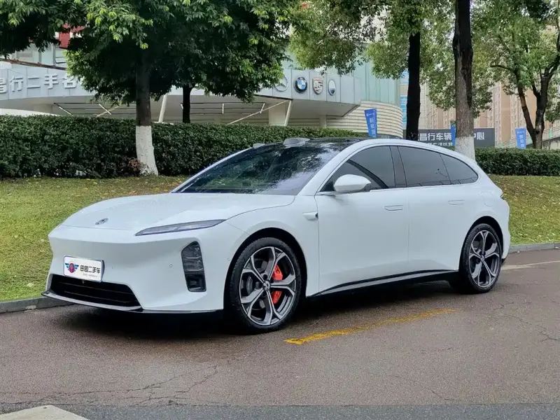 NIO ET5T