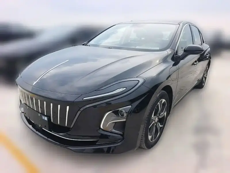 Hongqi E-QM5