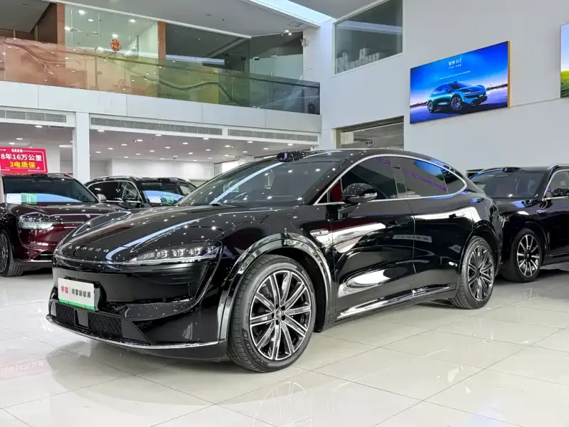 Luxeed Zhijie R7