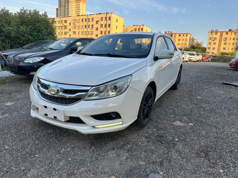 BYD Surui