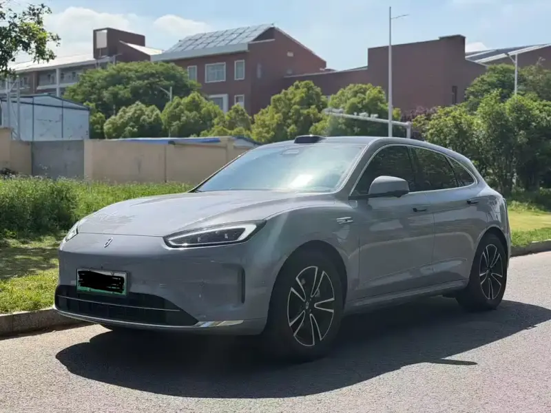 AITO M5