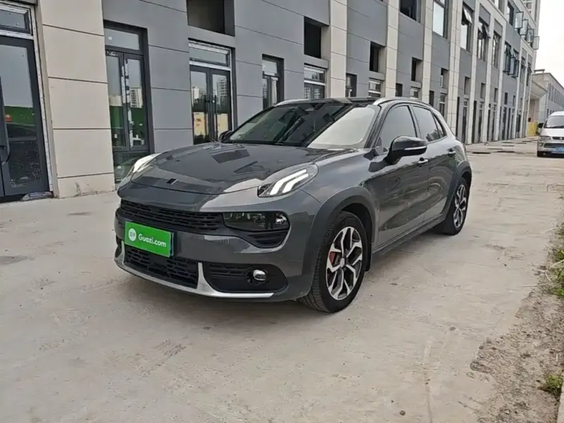 Lynk & Co 02