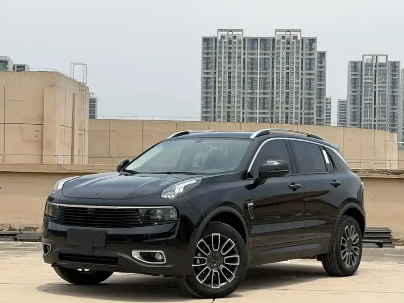 Lynk & Co 01