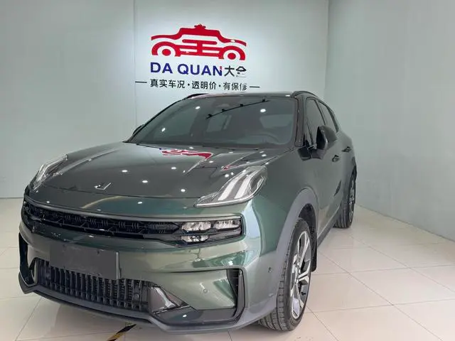 Lynk & Co 06
