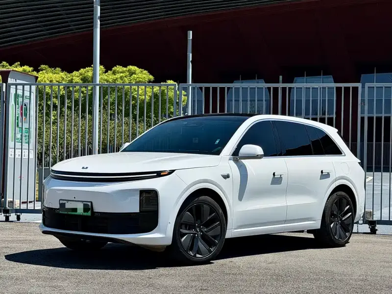 Li Auto L6