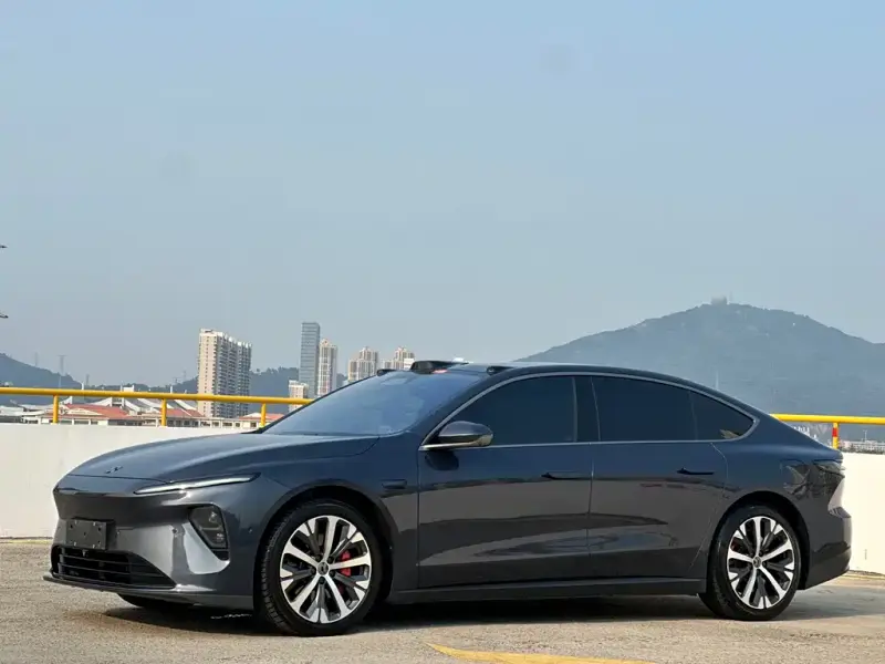NIO ET7