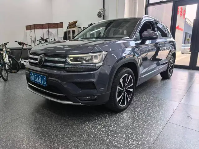 Volkswagen Tharu
