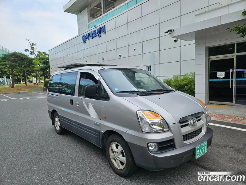 Hyundai H-1