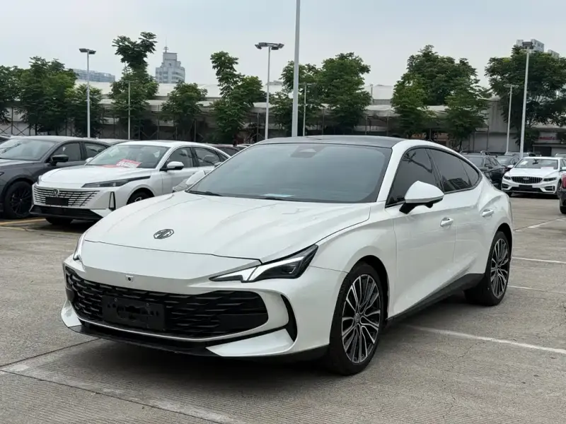 MG MG7