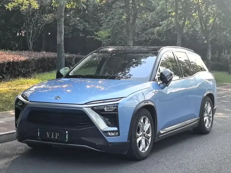 NIO ES8