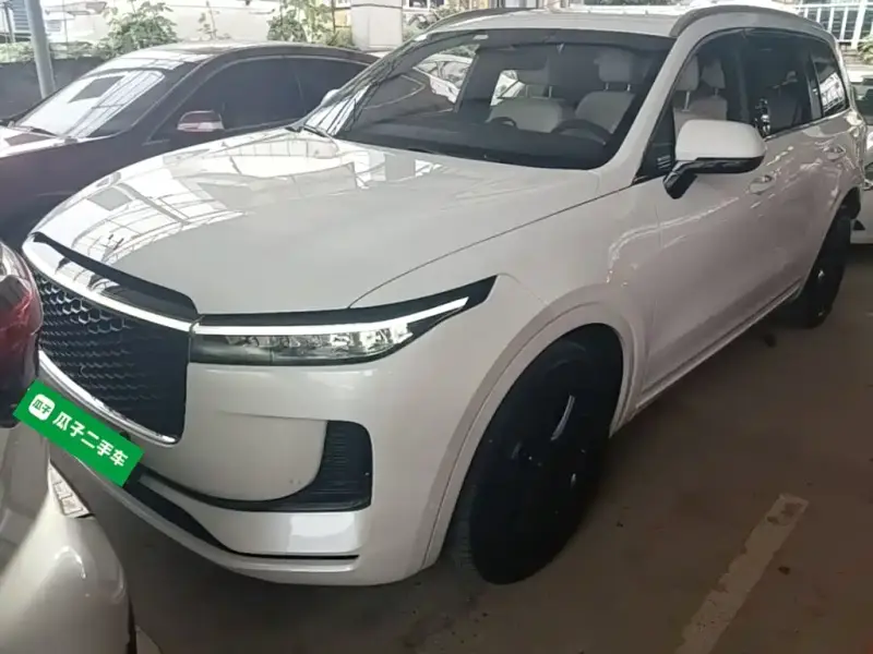 Li Auto ONE