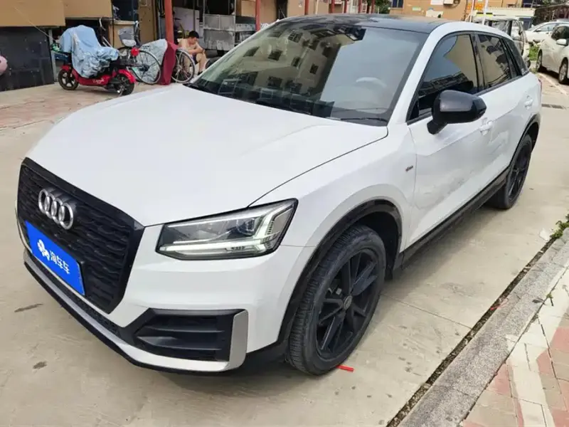 Audi Q2L