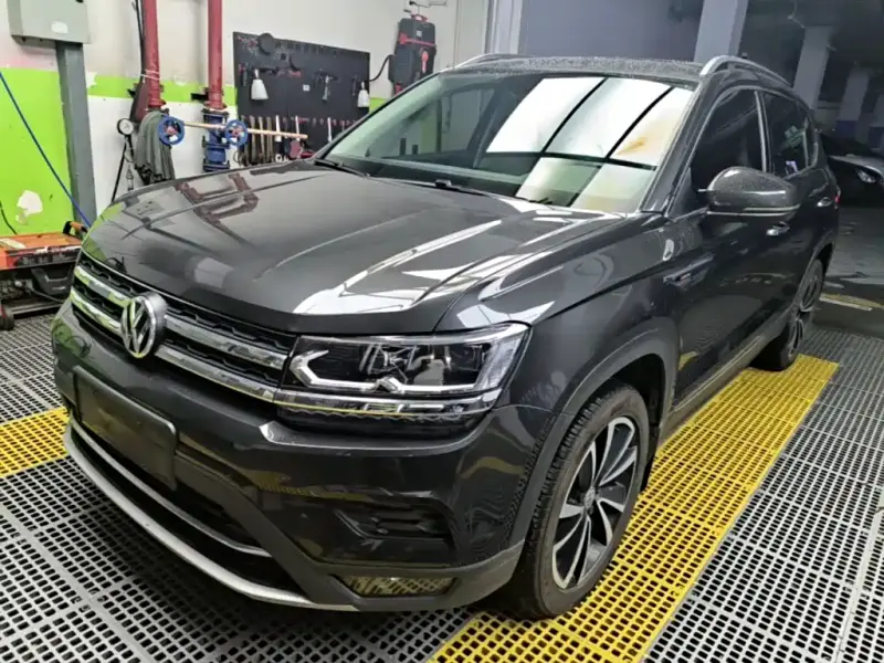 Volkswagen Tharu