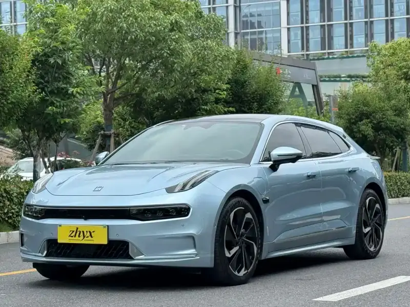 Zeekr 001