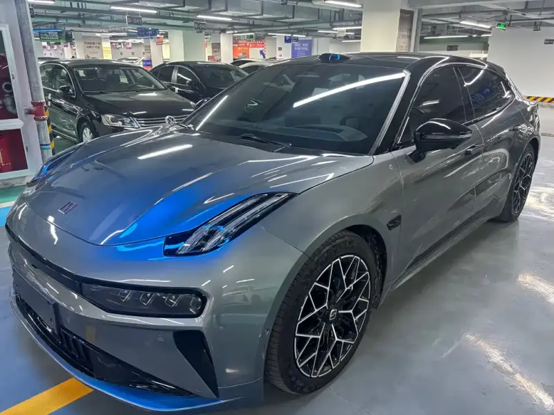 Zeekr 001