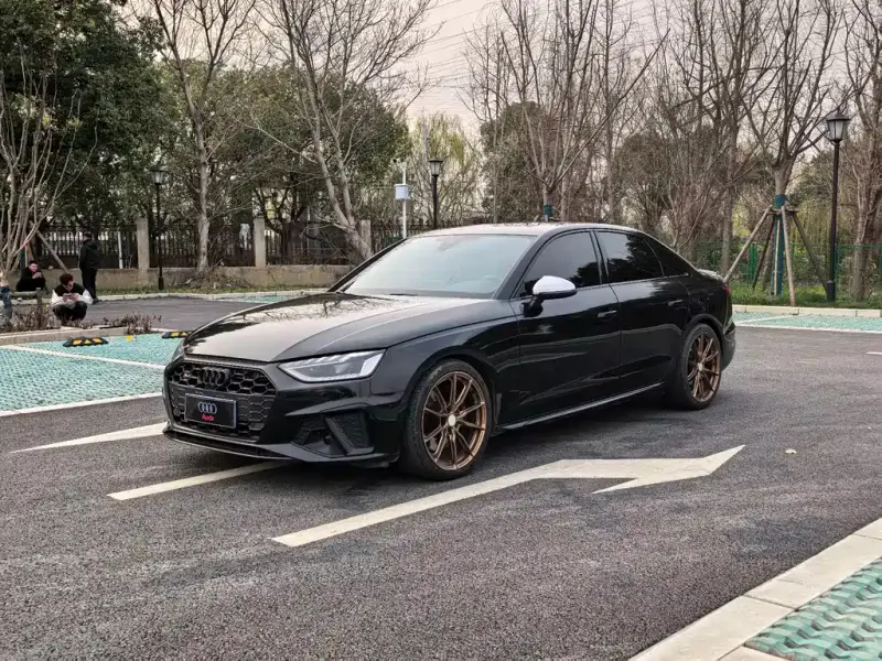 Audi S4