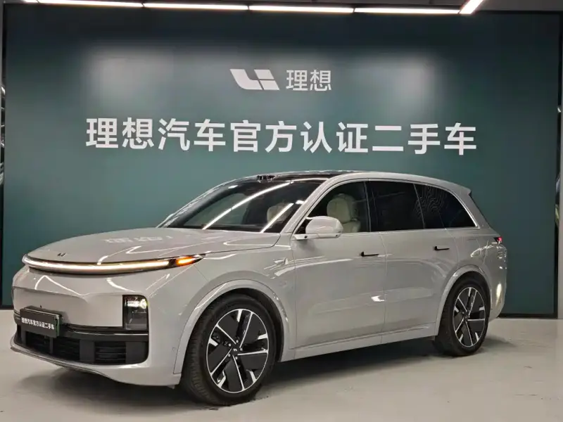 Li Auto L8