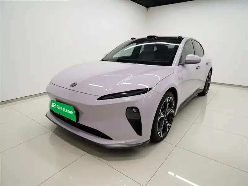NIO ET5