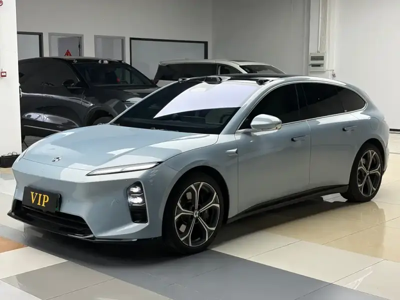 NIO ET5T