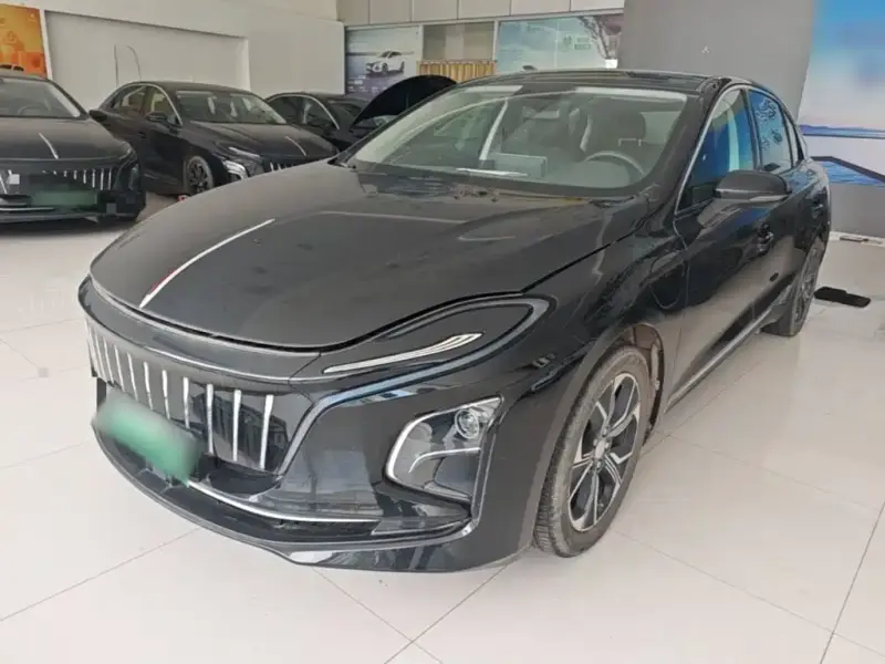 Hongqi E-QM5