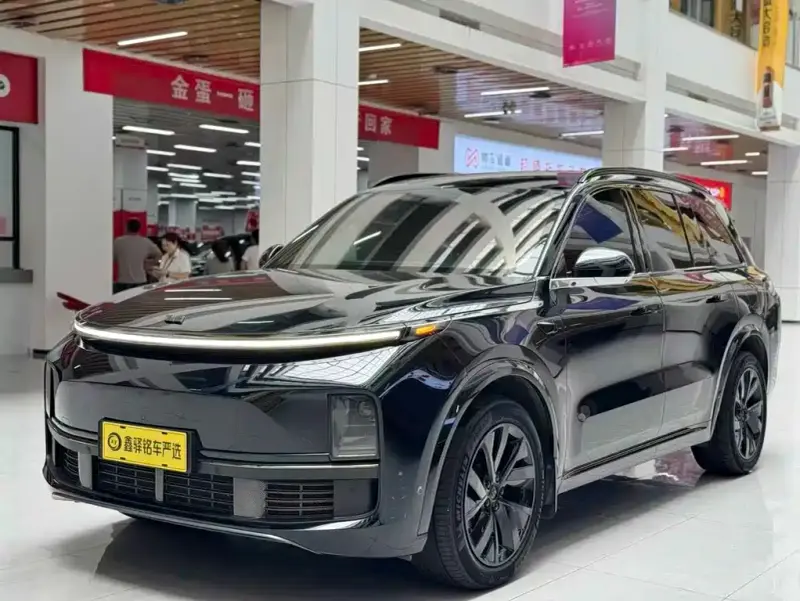 Li Auto L8