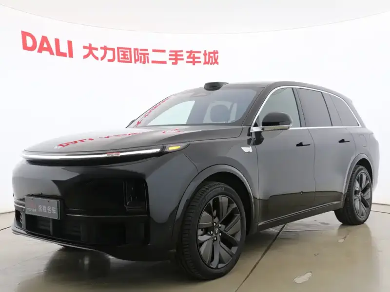 Li Auto L8