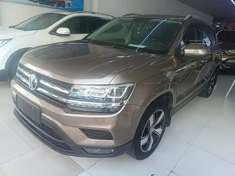 Volkswagen Tharu