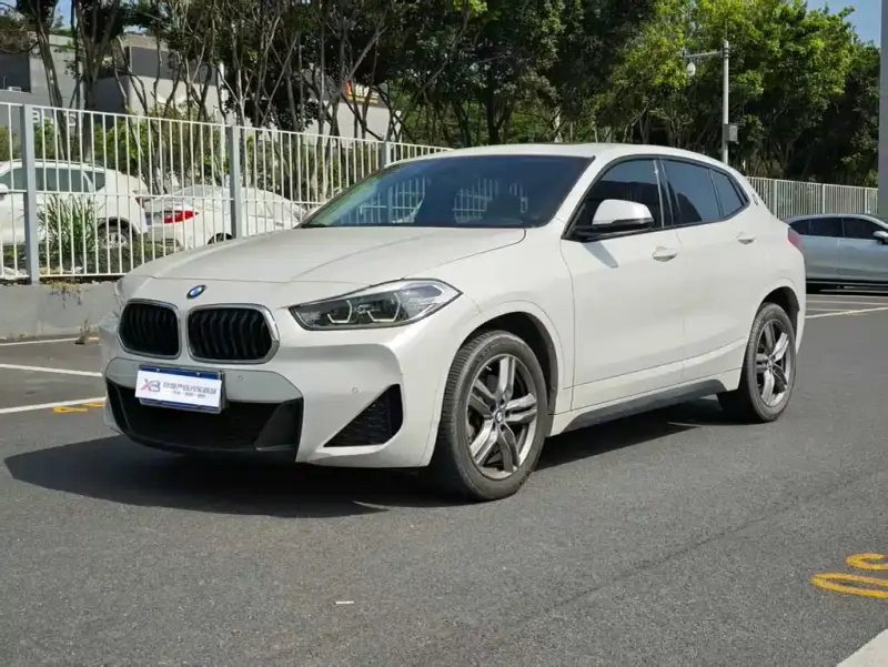 BMW X2