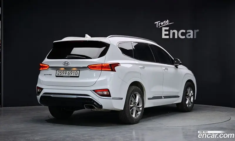 Hyundai Santa Fe (Santafe)