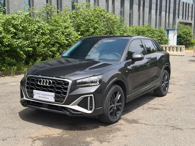 Audi Q2L