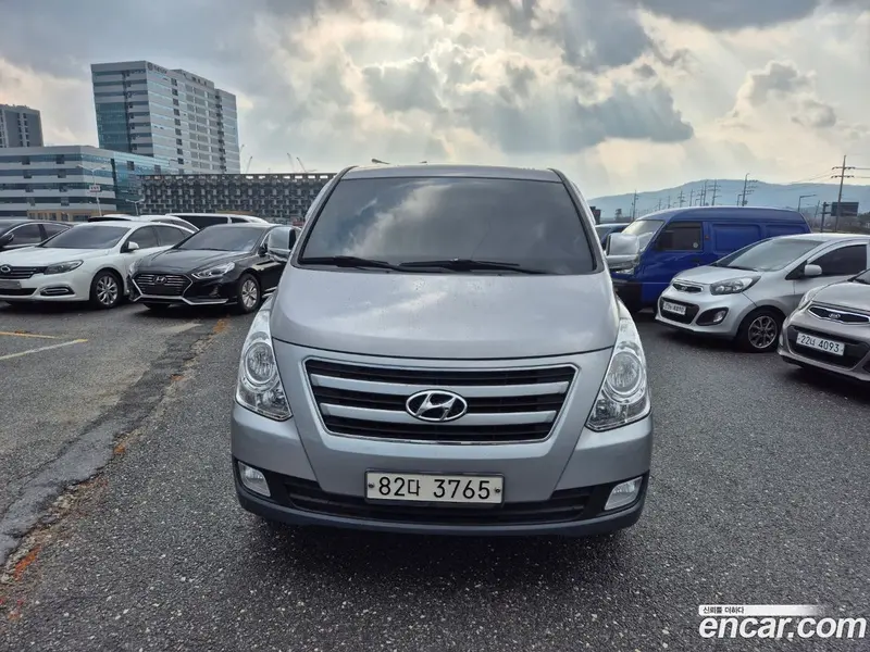 Hyundai H-1