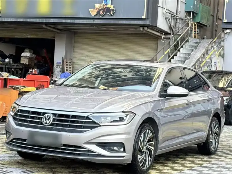 Volkswagen Sagitar